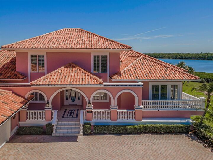 Property Photo: 3418 Braeside Place FL 33759