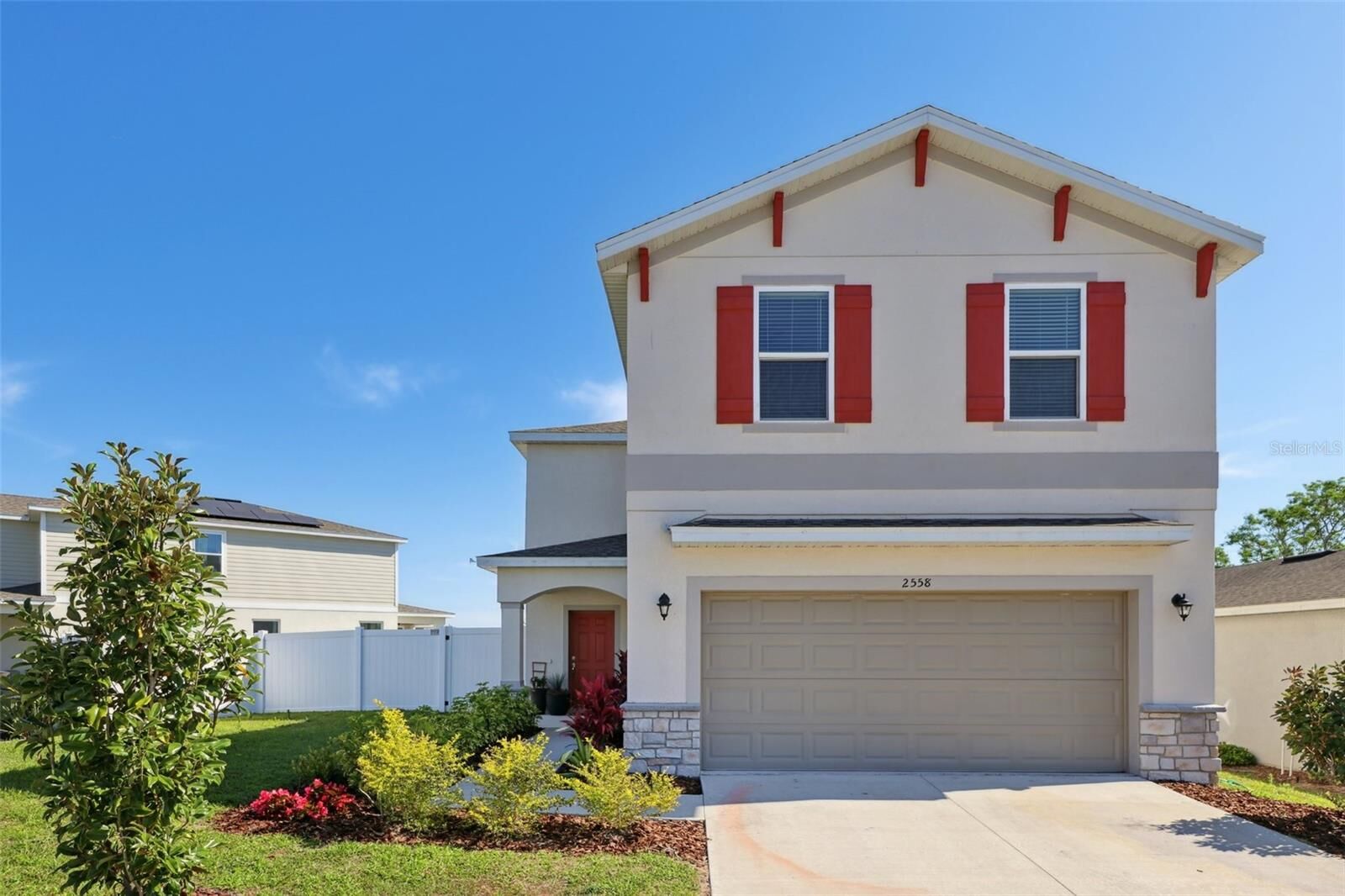 Property Photo: 2558 Shamrock Street FL 32778