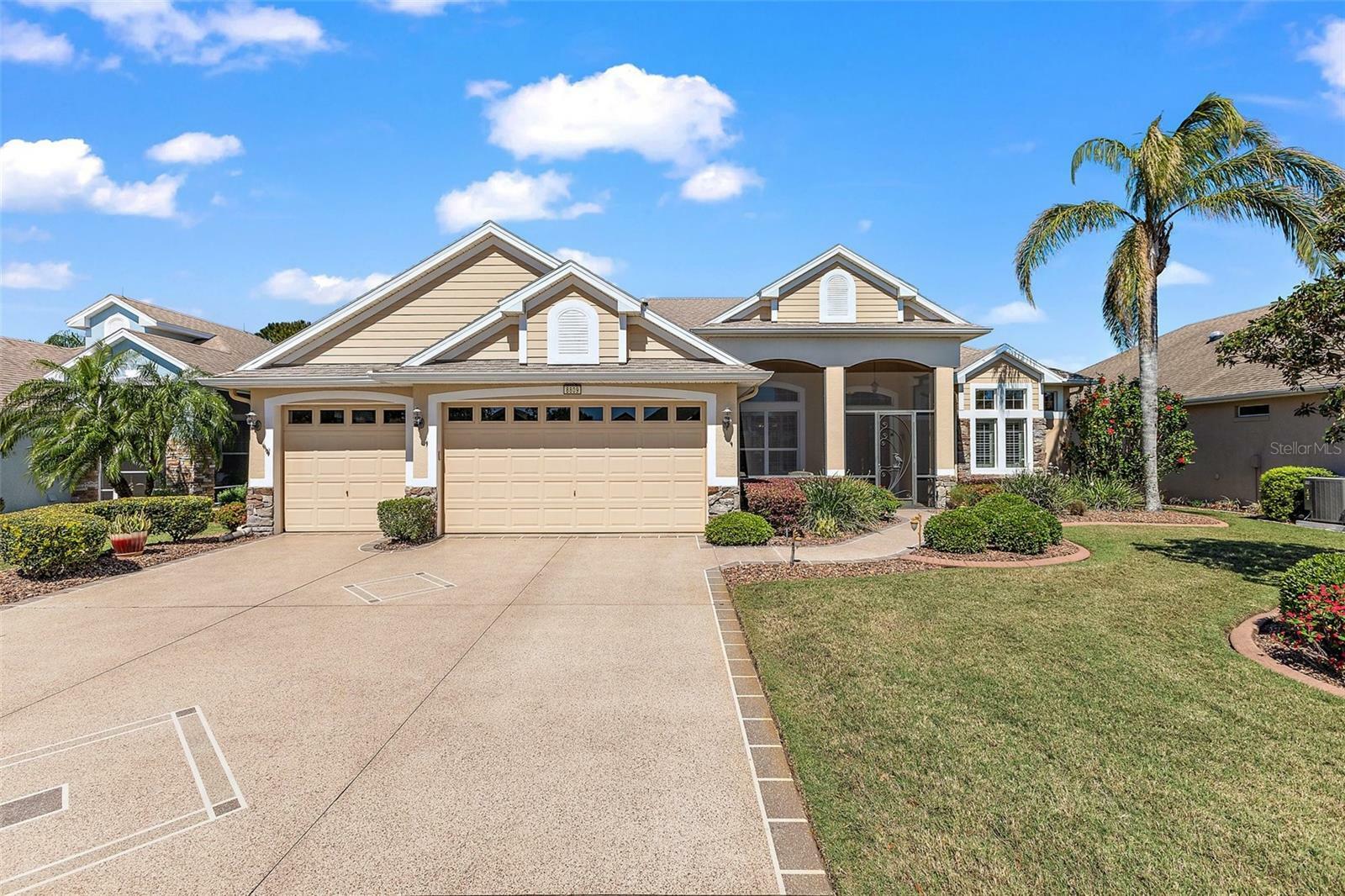 Property Photo: 8809 Beacon Hill Avenue FL 32757