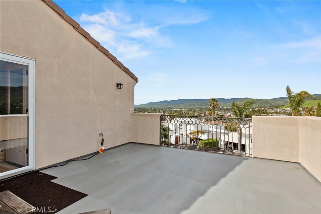 Property Photo: 505 Bluerock Drive CA 93401
