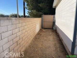 Property Photo: 1853 Horizon Lane CA 93535