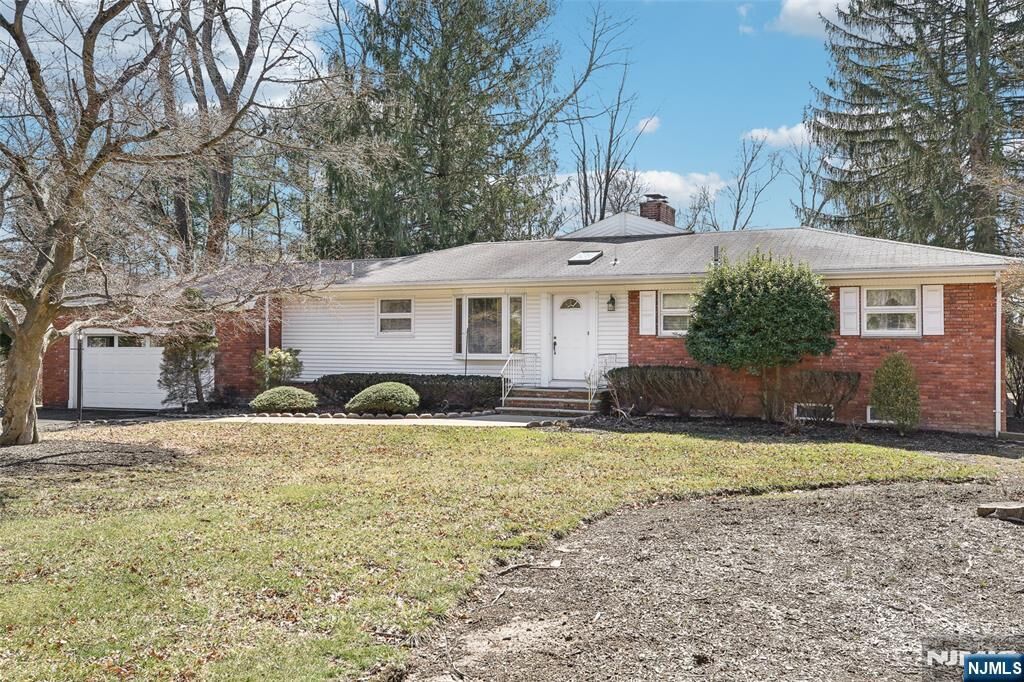 Property Photo: 8 Sparrowbush Road NJ 07430