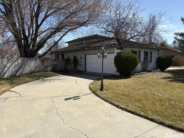 Property Photo:  3 Comstock Circle  NV 89703 