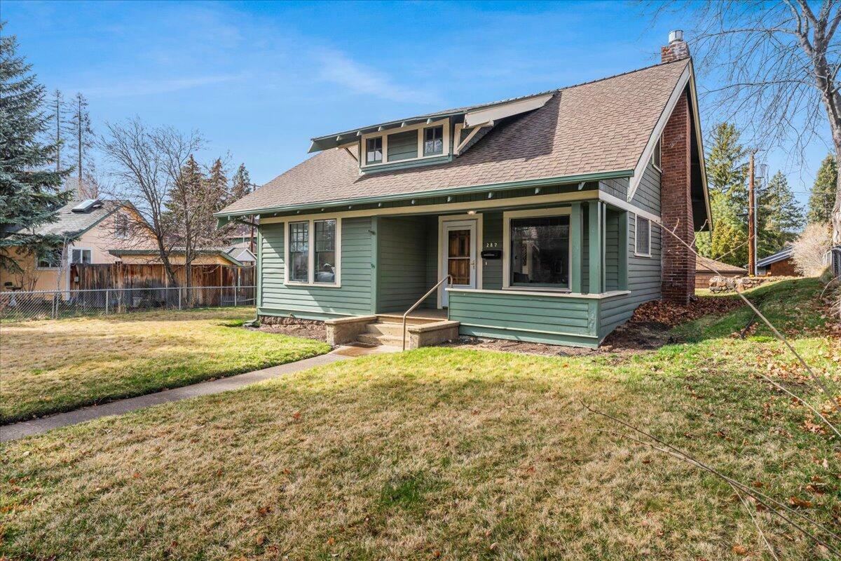 Property Photo: 287 NW Jefferson Place OR 97703
