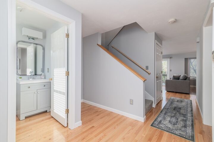 Property Photo:  19 Harbor Hill Dr 19  MA 02532 