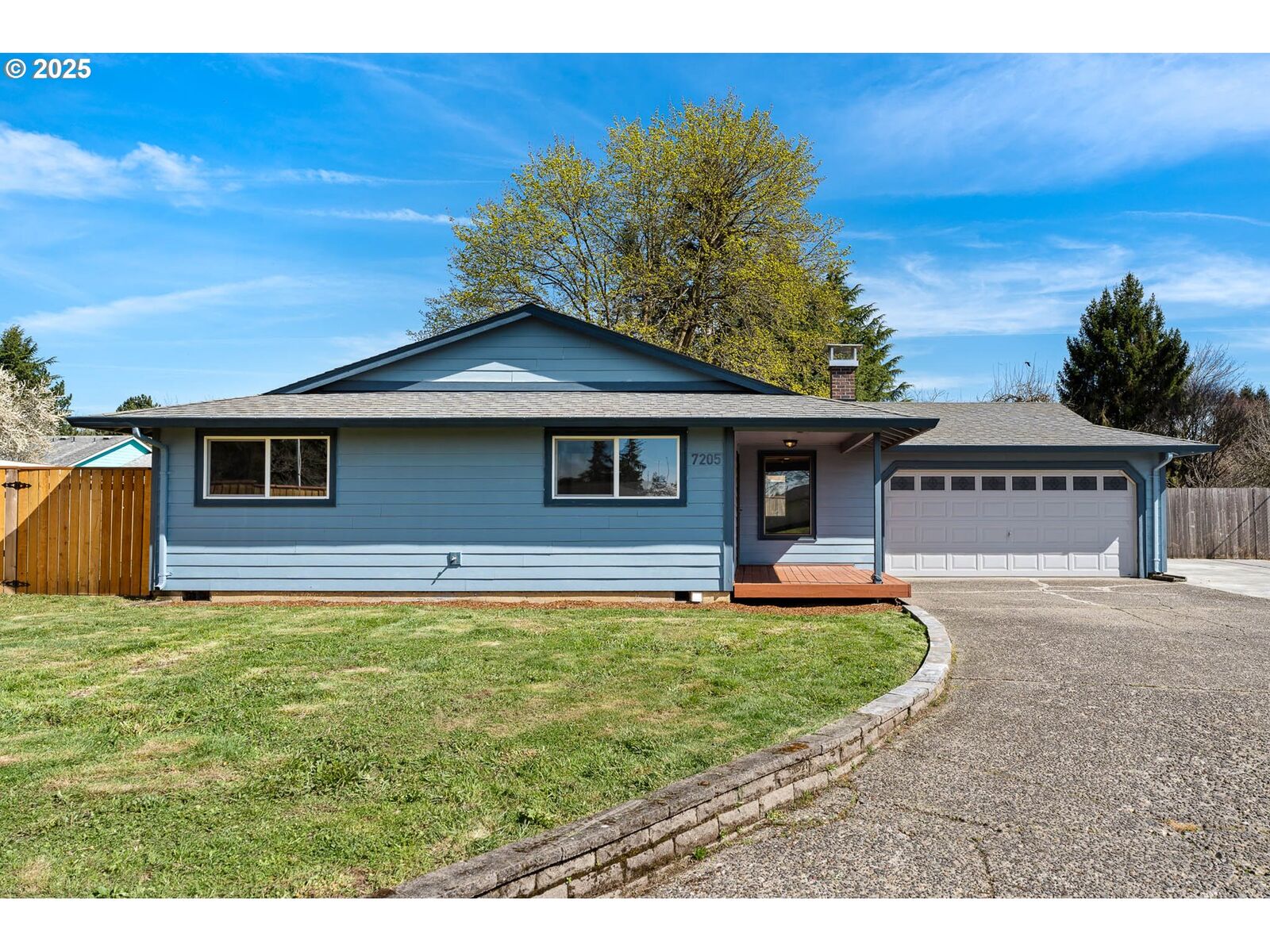 Property Photo:  7205 NE 120th Ave  WA 98682 