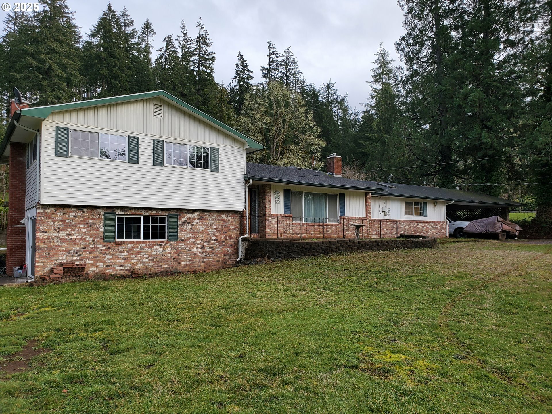 Property Photo:  36528 Cedar Hills Dr  OR 97455 