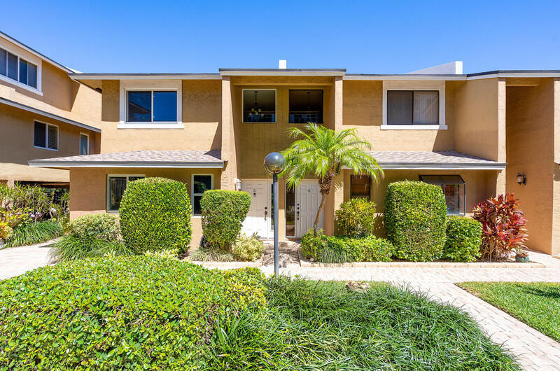Property Photo: 3409 SE 8th Street 6 FL 33062