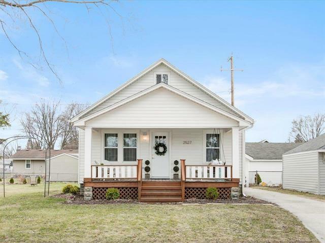 2527 16th Avenue  Port Huron MI 48060 photo