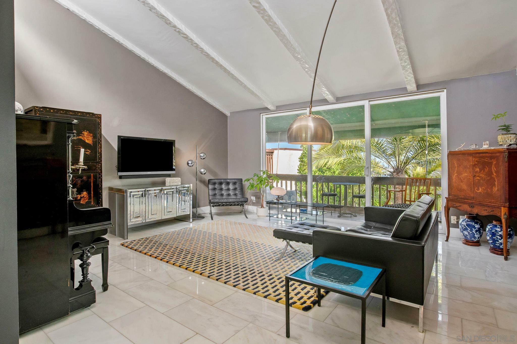 Property Photo: 6455 La Jolla Blvd. 308 CA 92037