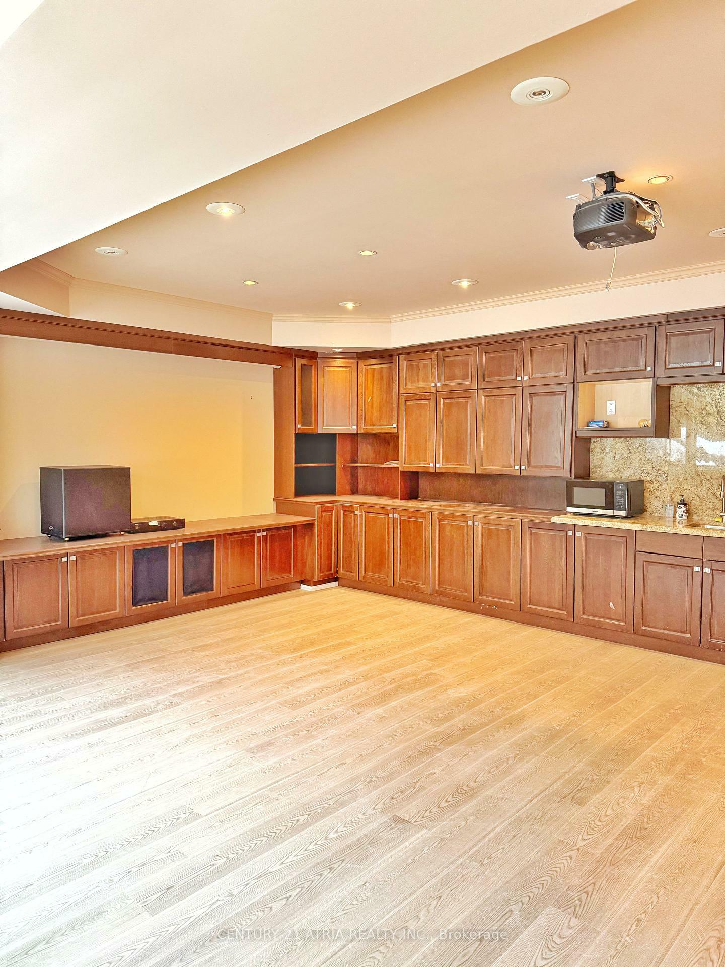 Property Photo: 47 Wentworth Avenue Bsmt 1 ON M2N 1T5