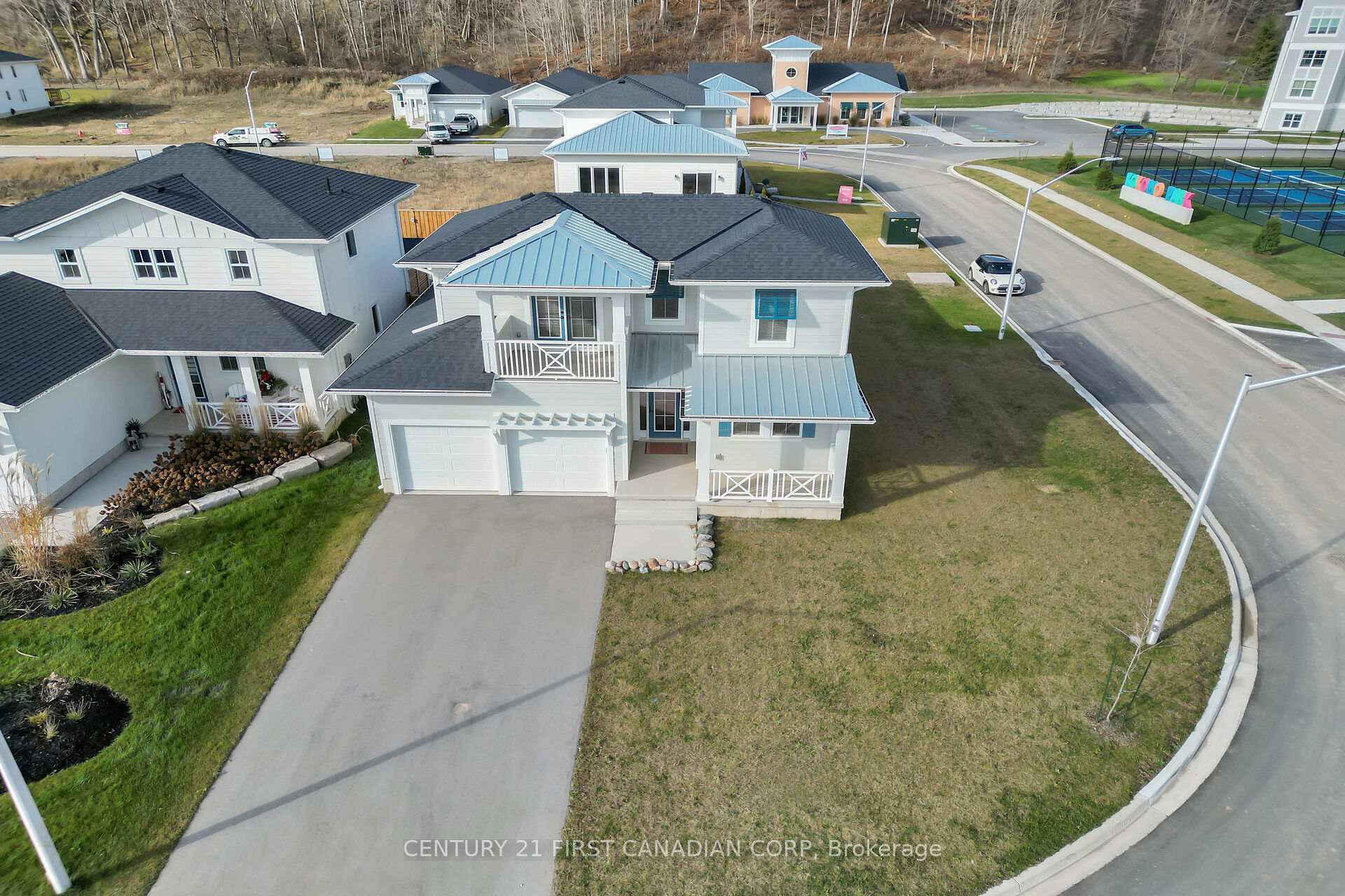 403 Breakwater Boulevard  Central Elgin ON N5L 0B5 photo