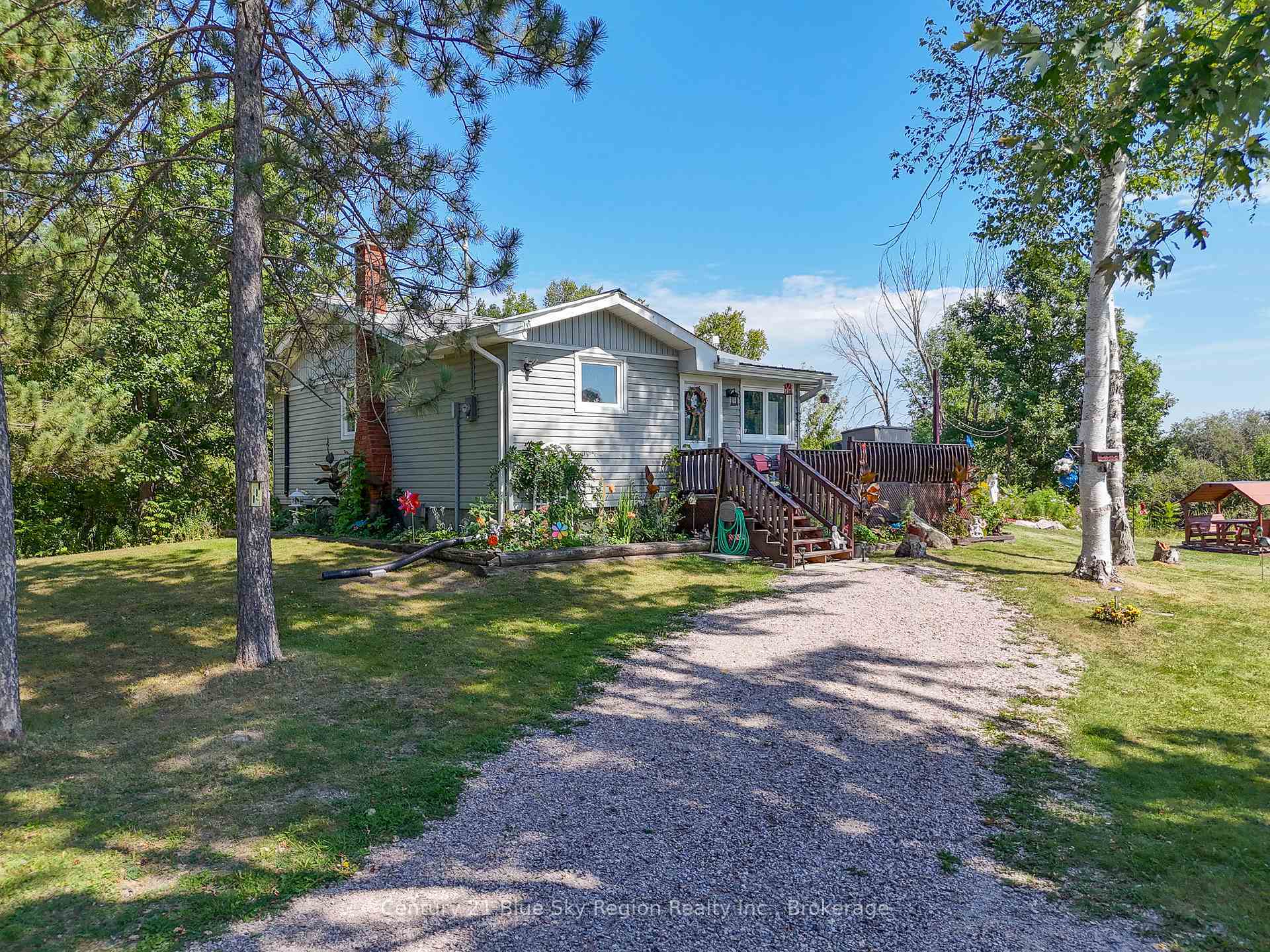 Property Photo: 65 Pellerin Road ON P0H 2M0