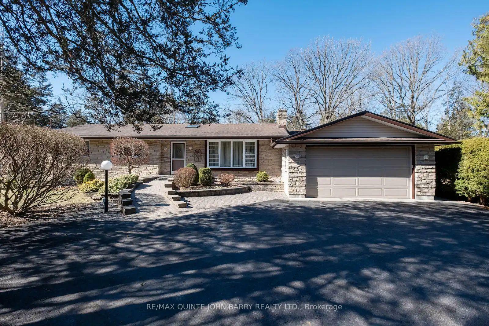Property Photo: 1385 Glen Miller Road ON K0K 2C0