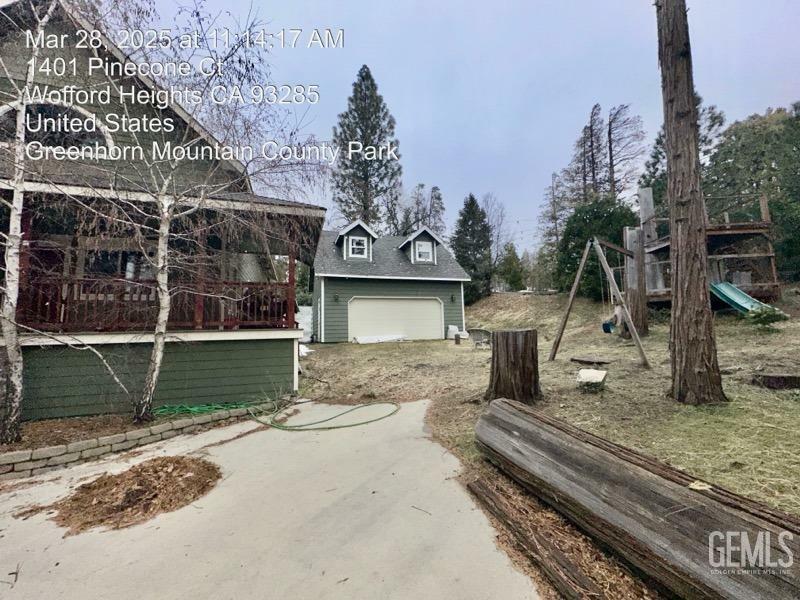 Property Photo: 1400 Pinecone Court CA 93285