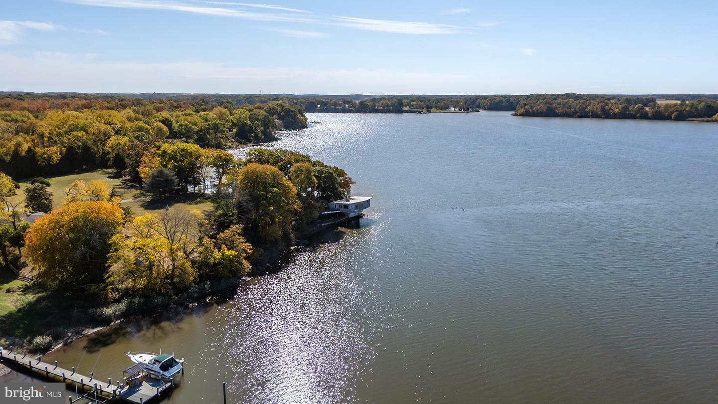 Property Photo: 22153 1st Point Road MD 21620