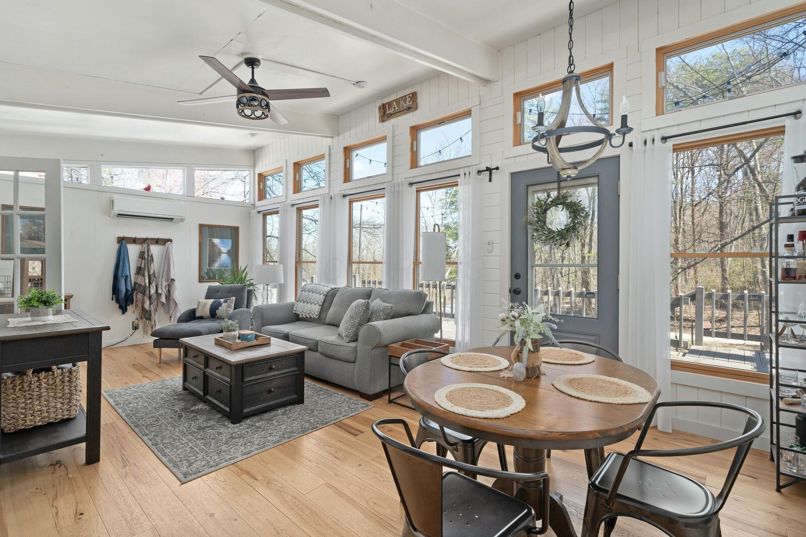 Property Photo:  277 Winnebago Lane  OH 43155 