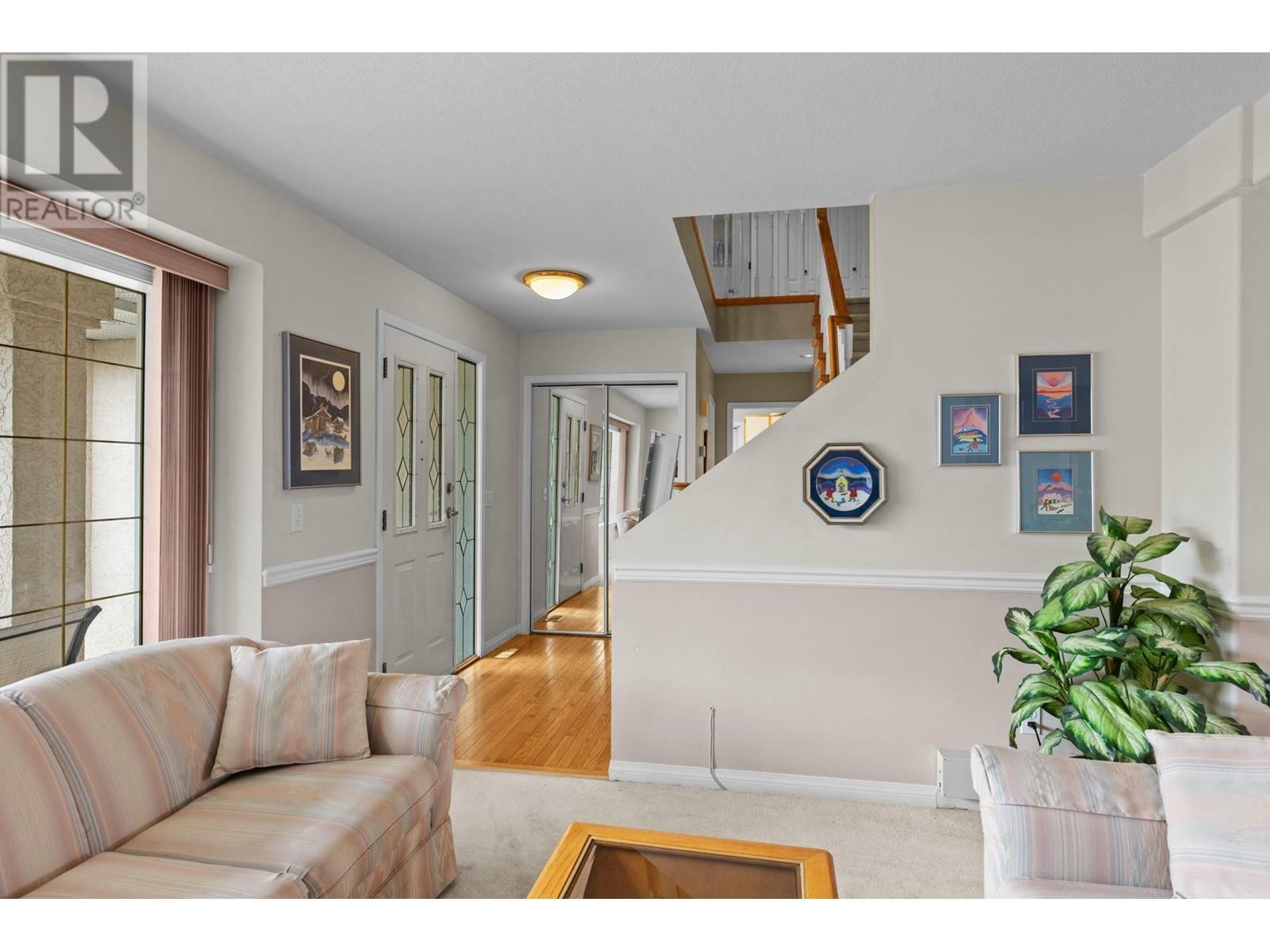 Property Photo: 157 Southview Court BC V1V 1T6
