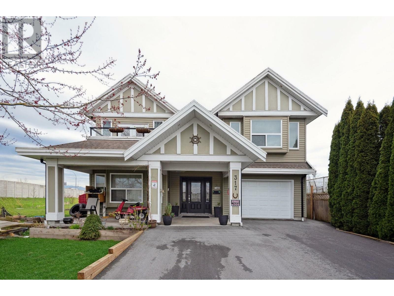 Property Photo: 317 Jardine Street BC V3M 5M6