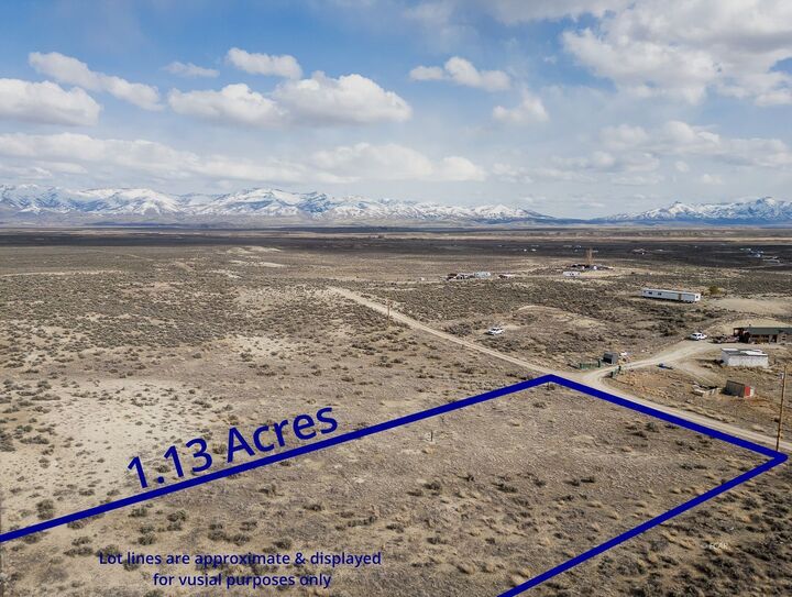 Property Photo: 10739 Gadwall Avenue NV 89801