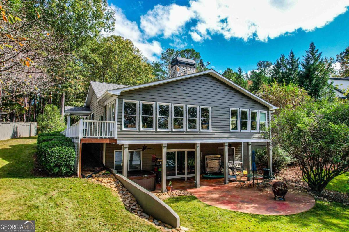 Property Photo: 409 East Riverbend Drive GA 31024