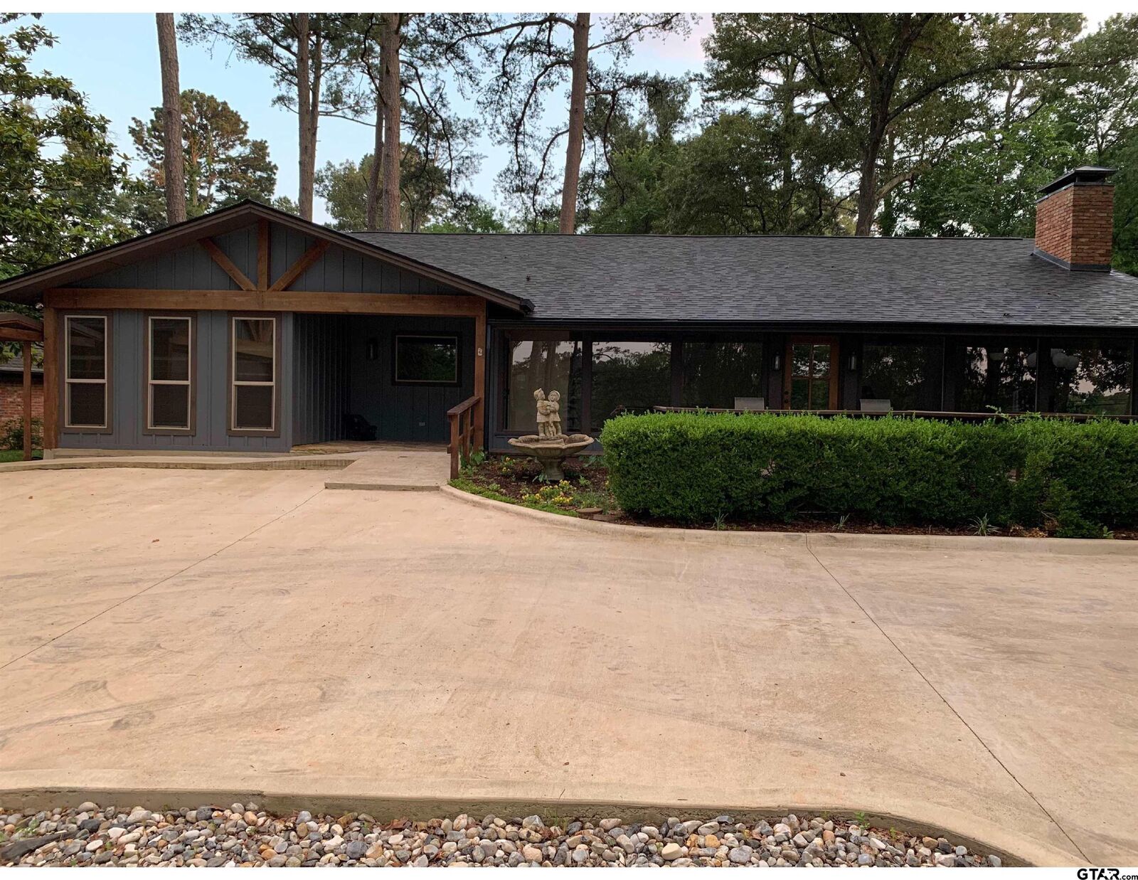 Property Photo:  1638 E Tanglewood Dr  TX 75771 