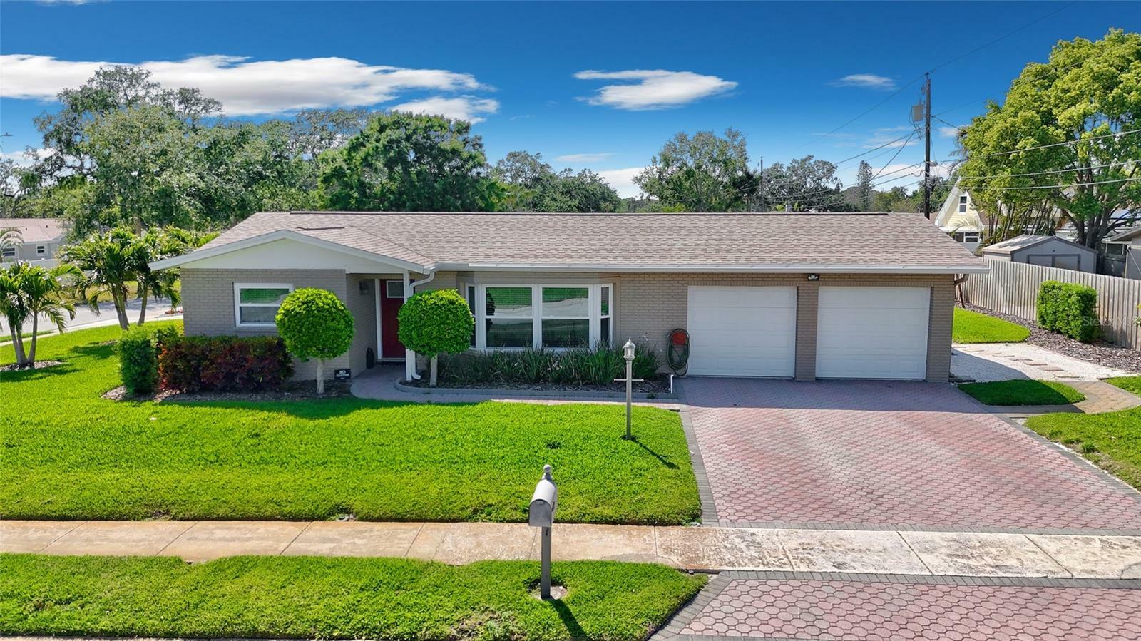 8392 137th Ln  Seminole FL 33776 photo