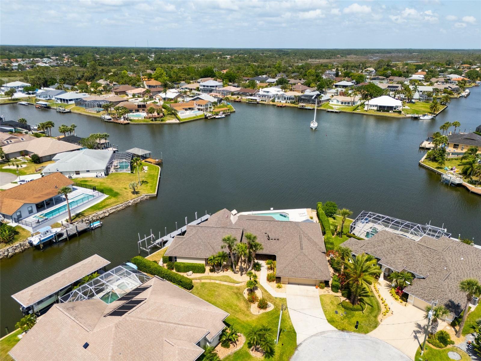 Property Photo:  29 Collington Court  FL 32137 
