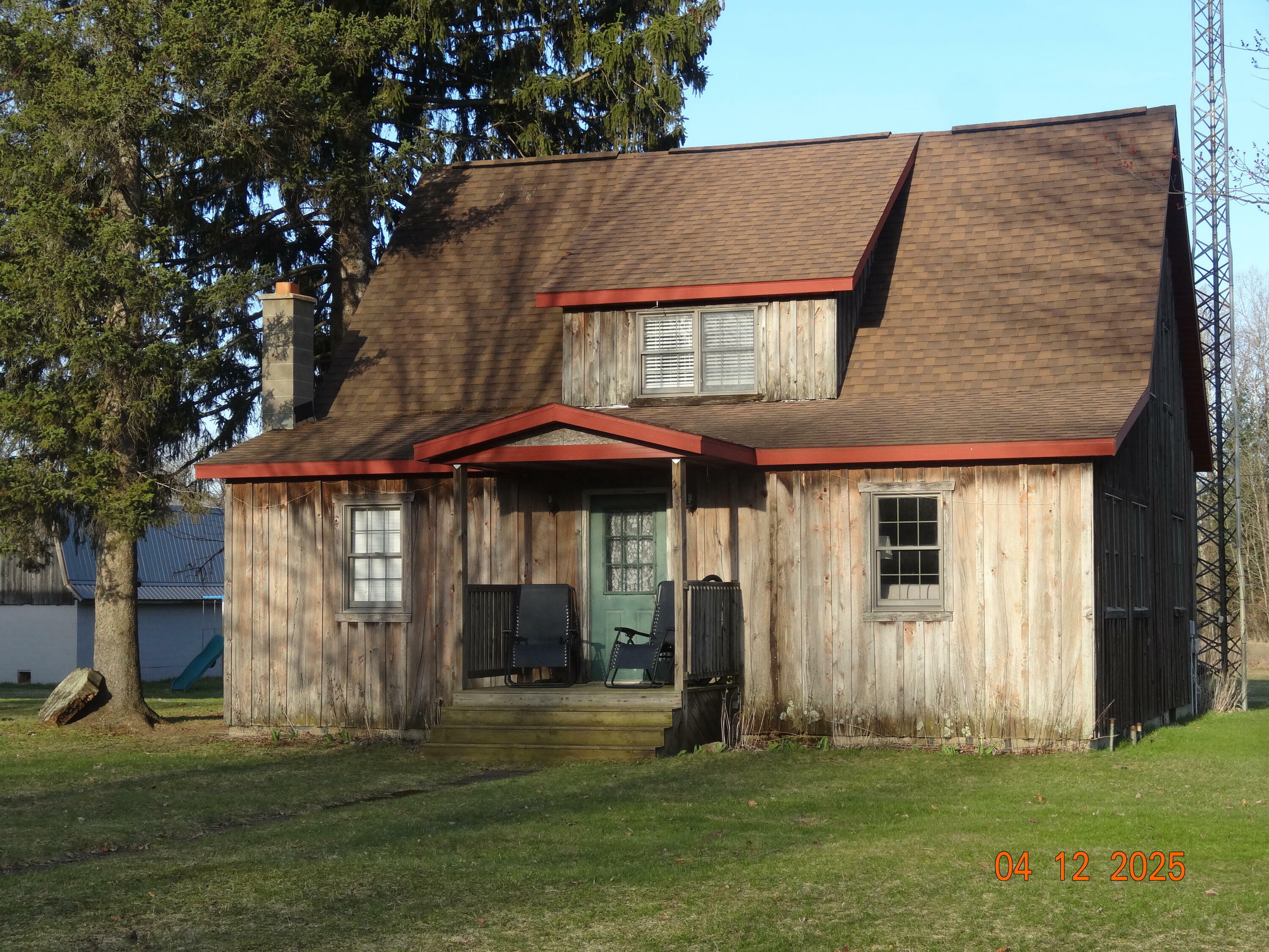 Property Photo: 640 S Oak Avenue MI 49349
