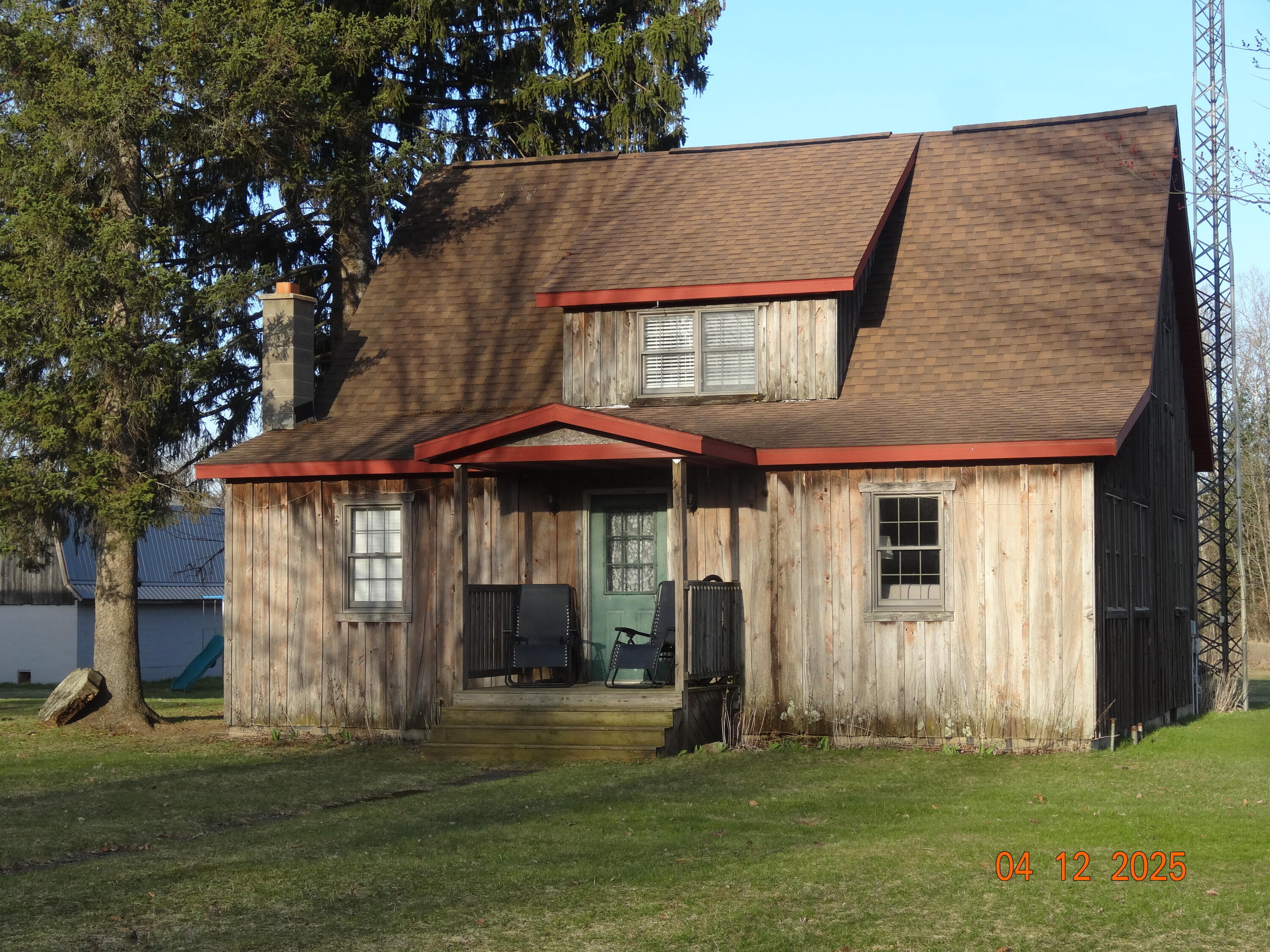 Property Photo: 640 S Oak Avenue MI 49349