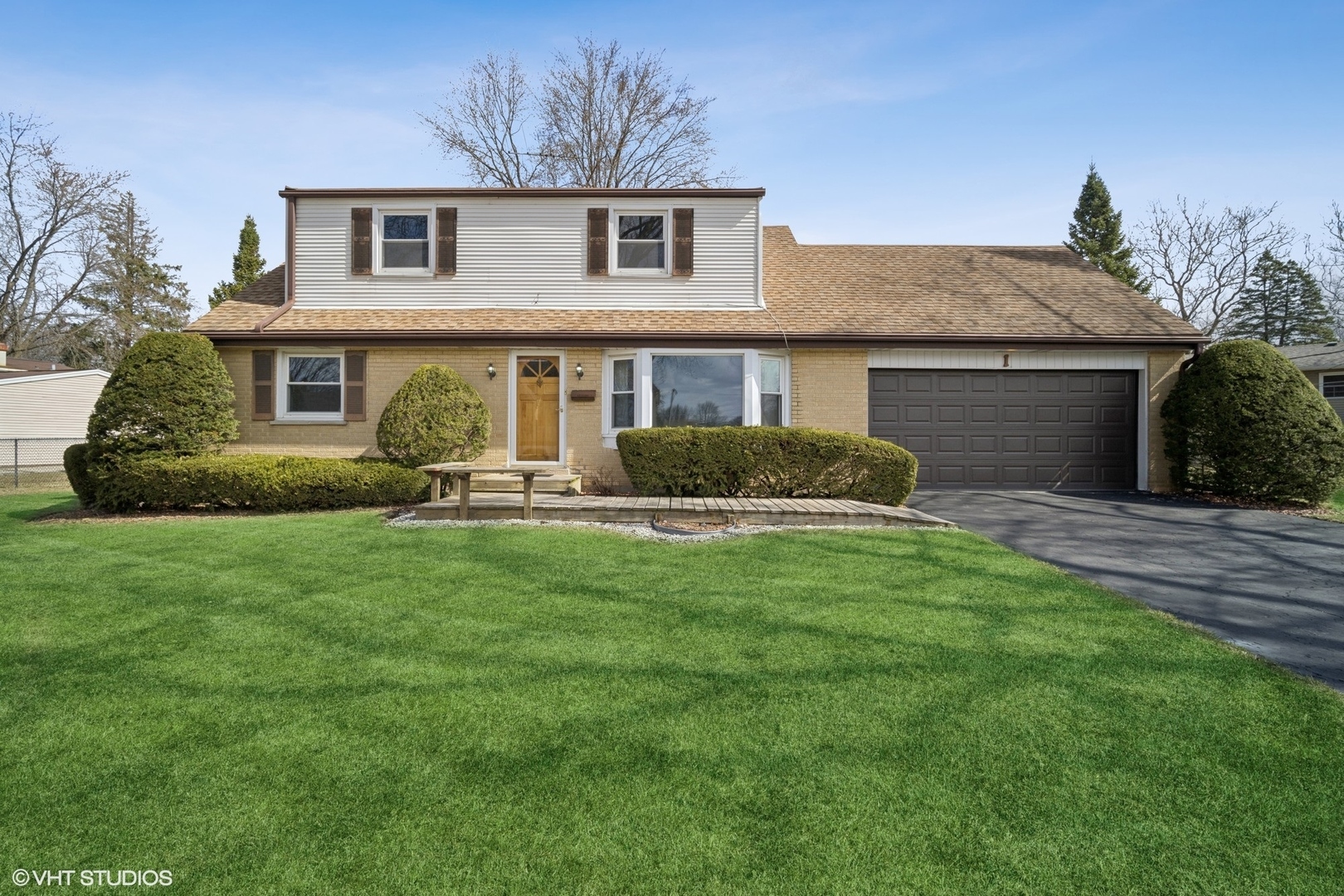 1 Mohawk Court  Buffalo Grove IL 60089 photo