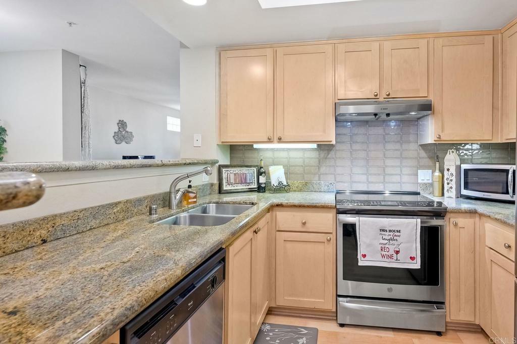 Property Photo: 2400 5th Avenue 225 CA 92101