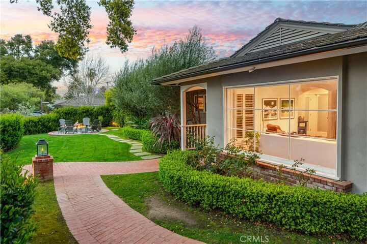 Property Photo: 300 Via Alcance CA 90274