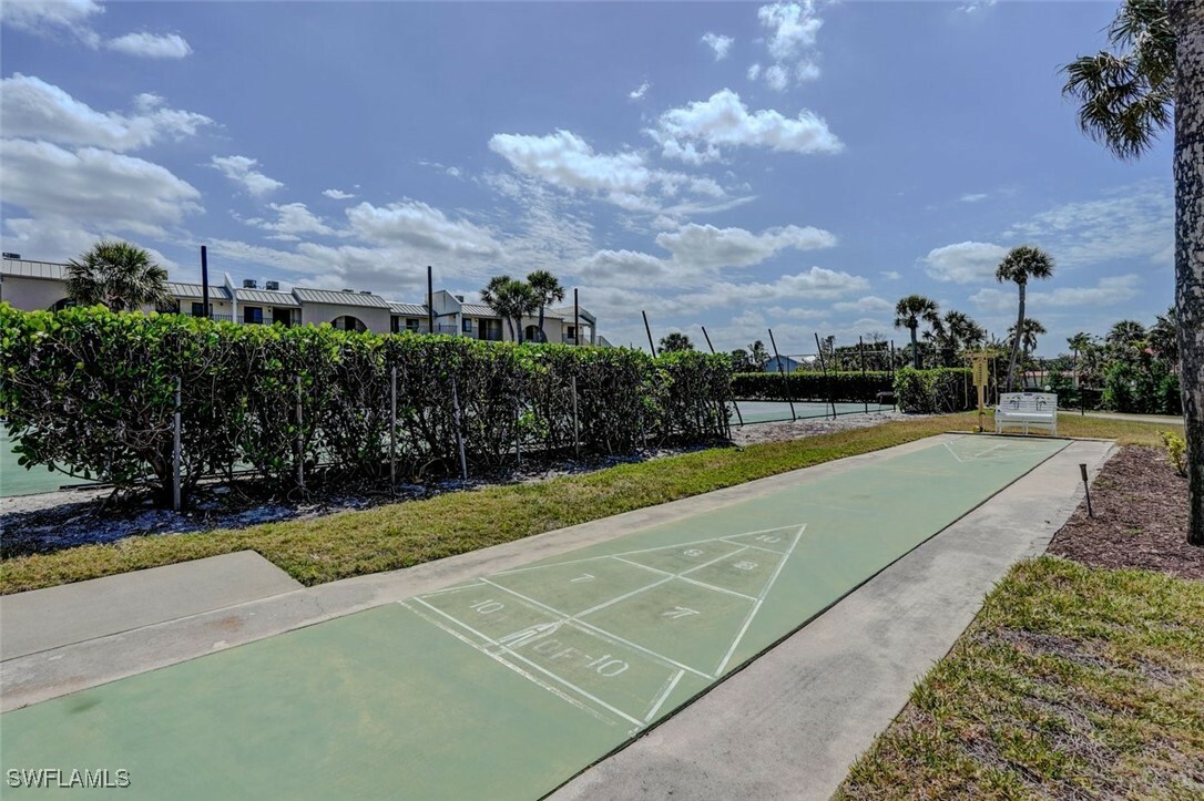 Property Photo:  21440 Bay Village Drive 122  FL 33931 