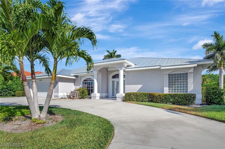 Property Photo:  2024 Imperial Circle  FL 34110 