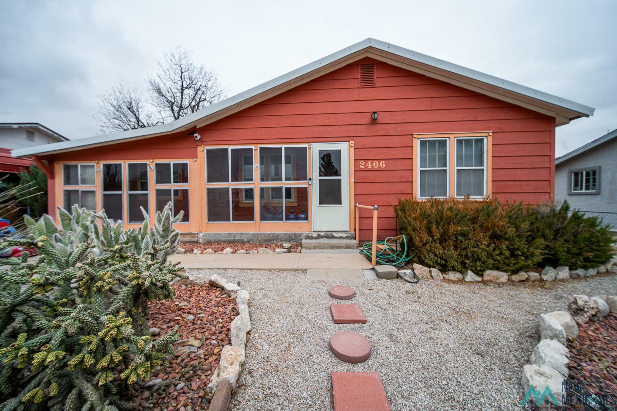 Property Photo: 2406 Avenue B NM 88220-3146