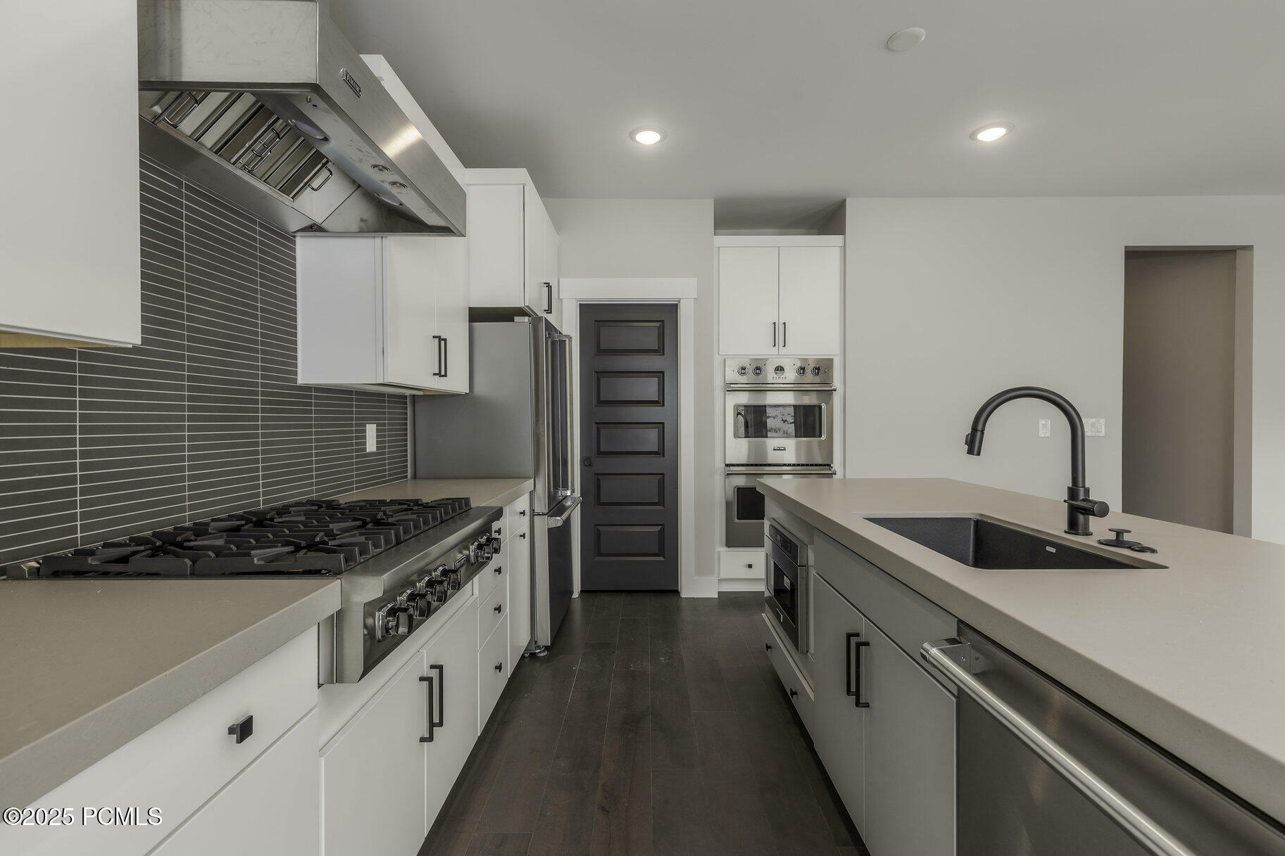 Property Photo: