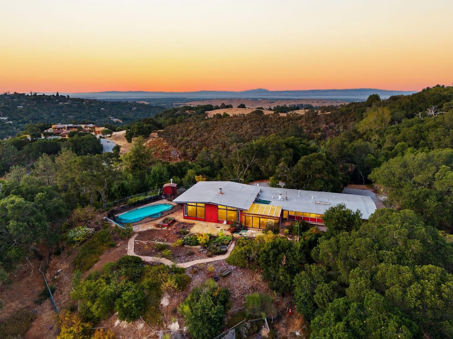 Property Photo: 640 Los Trancos Road CA 94028