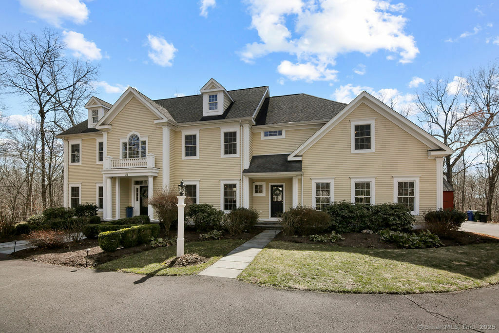 Property Photo:  21 Bradley Way  CT 06033 