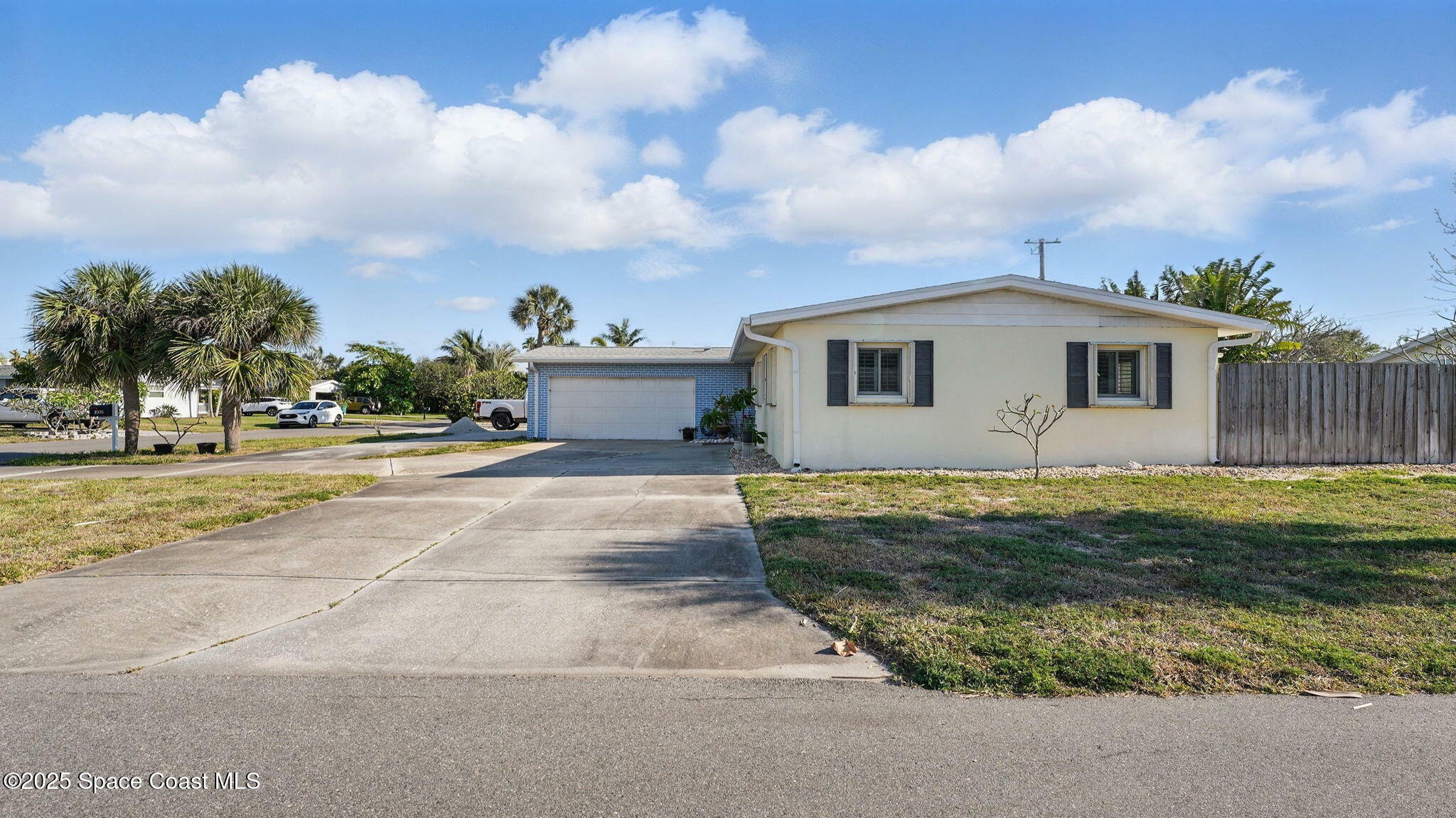 Property Photo:  1806 Bel Court Court  FL 32903 