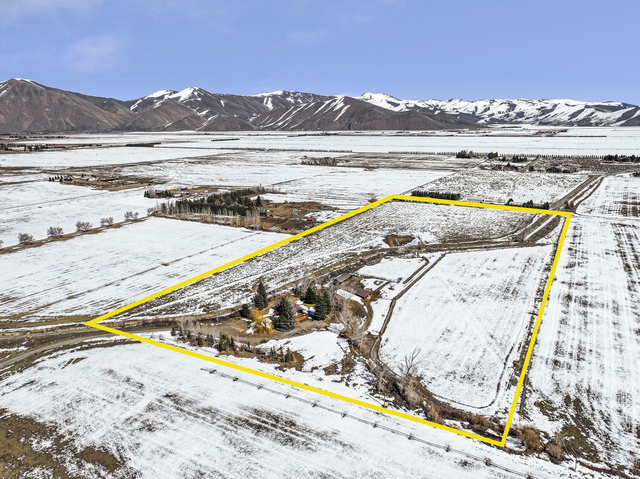 Property Photo: 10575 Highway 75 ID 83313