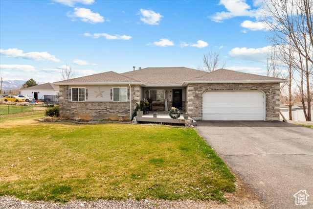 Property Photo:  170 E 400 N  UT 84647 
