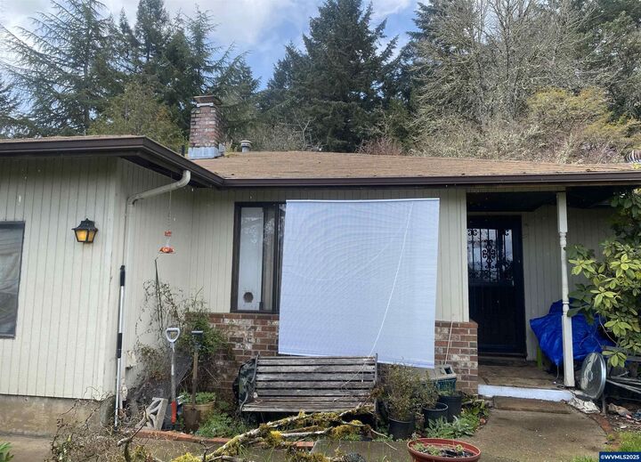 610 NW Mountain Laurel Cir  Corvallis OR 97330 photo