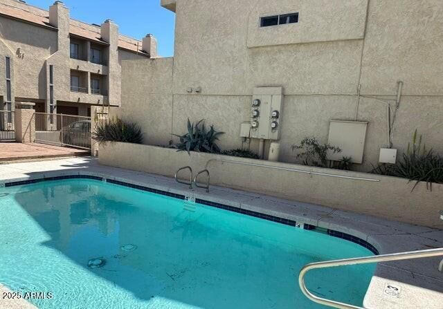 Property Photo: 225 N Pomeroy -- 16 AZ 85201