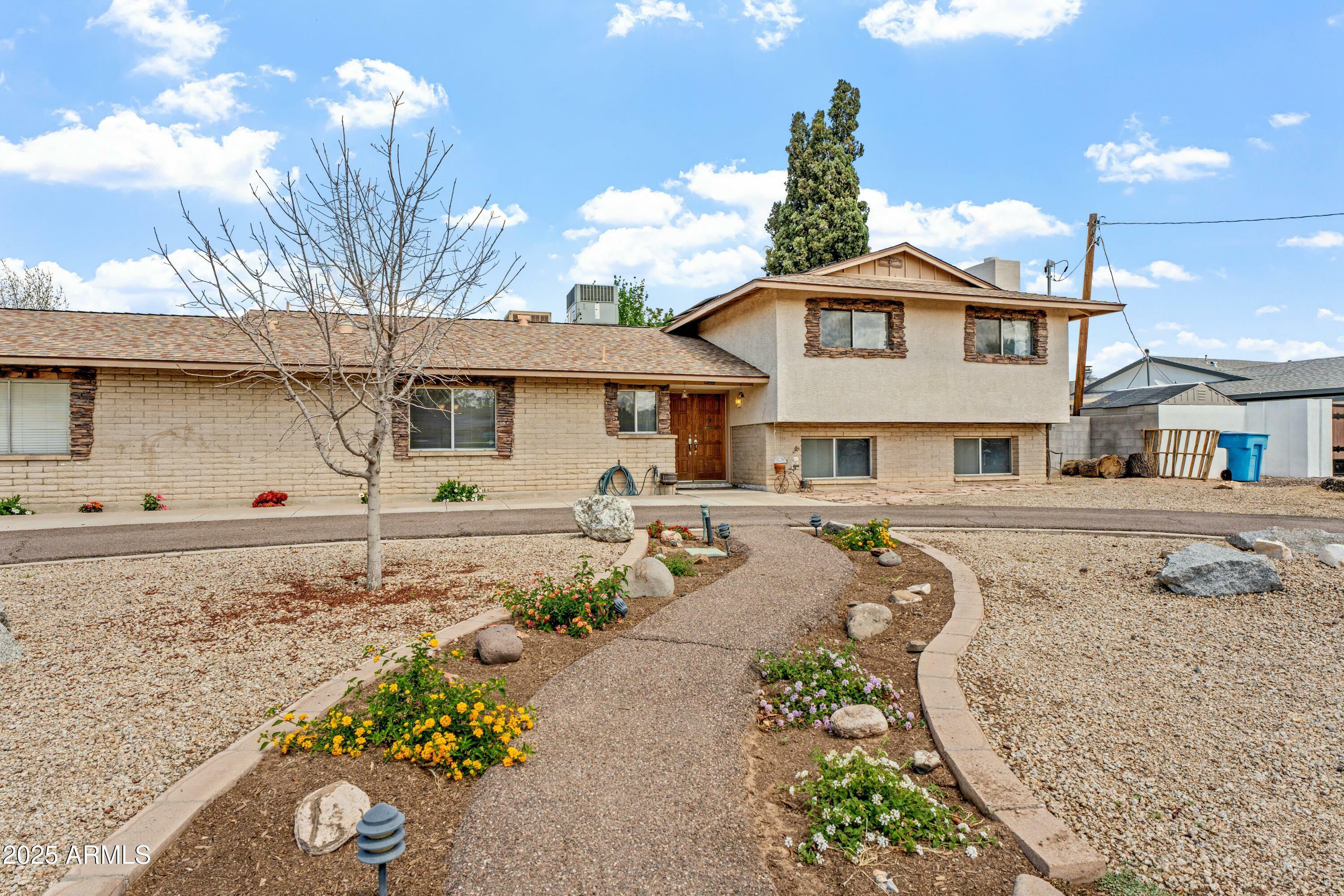 Property Photo: 4332 W Monte Cristo Avenue W AZ 85306