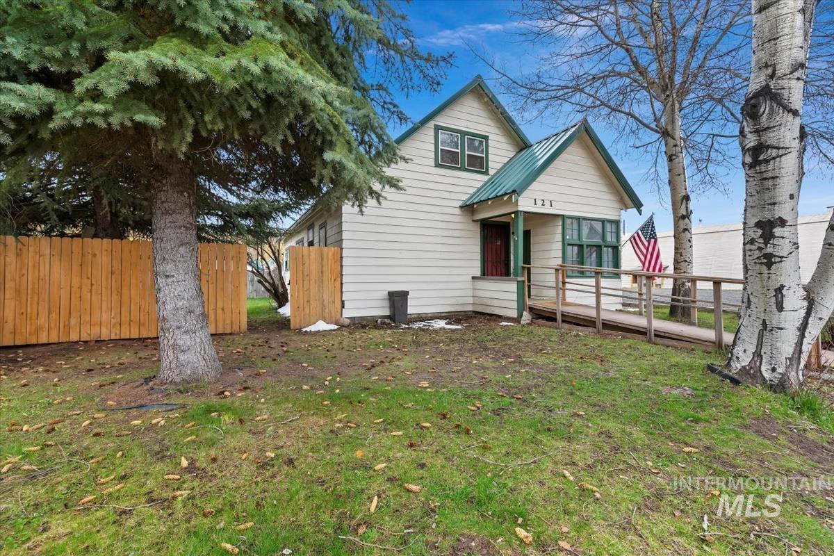 Property Photo:  121 S Main Street  ID 83611 