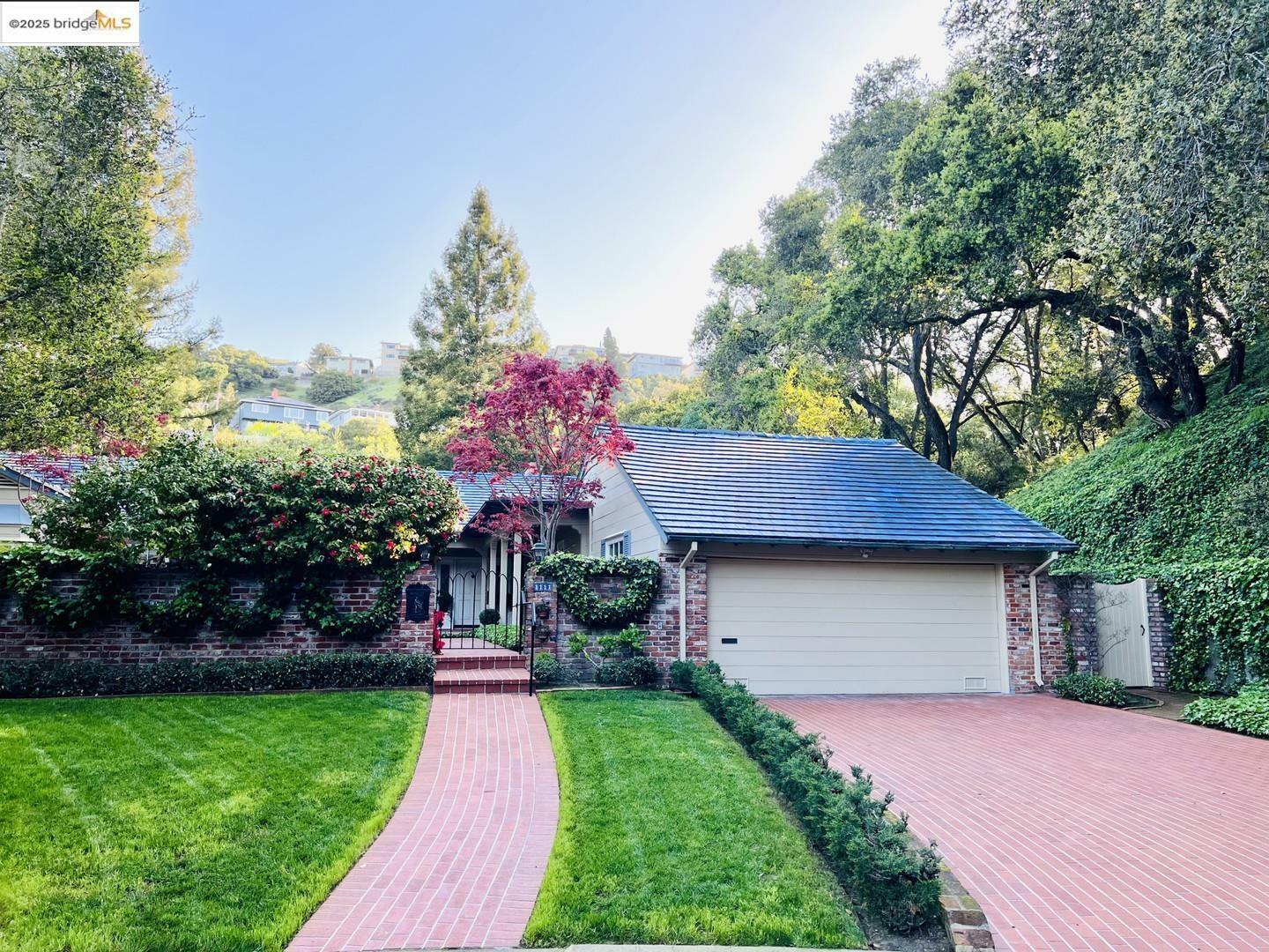 Property Photo:  1111 Brookvale Dr  CA 94577 
