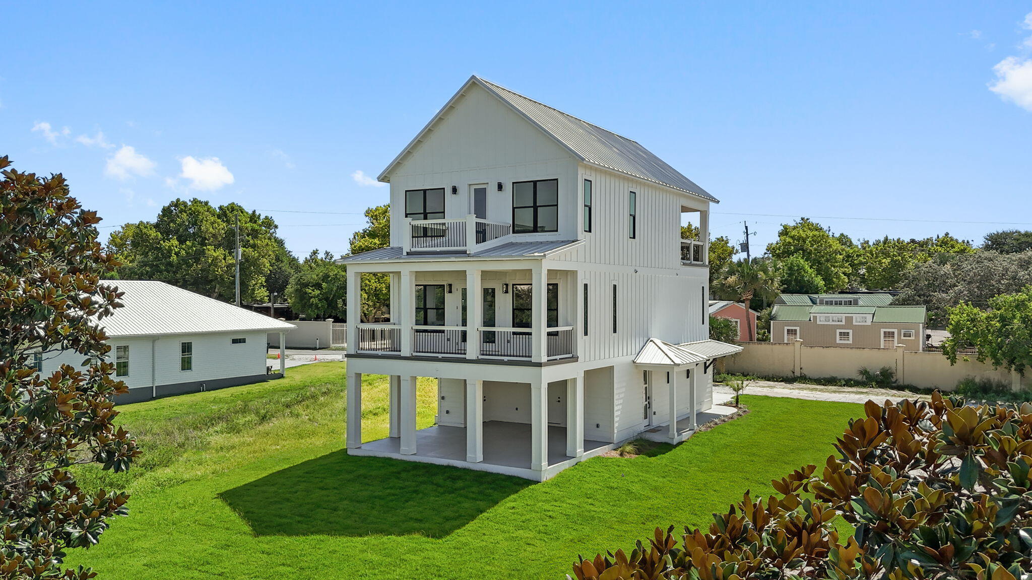 Property Photo: 162 Casting Lake Road FL 32550