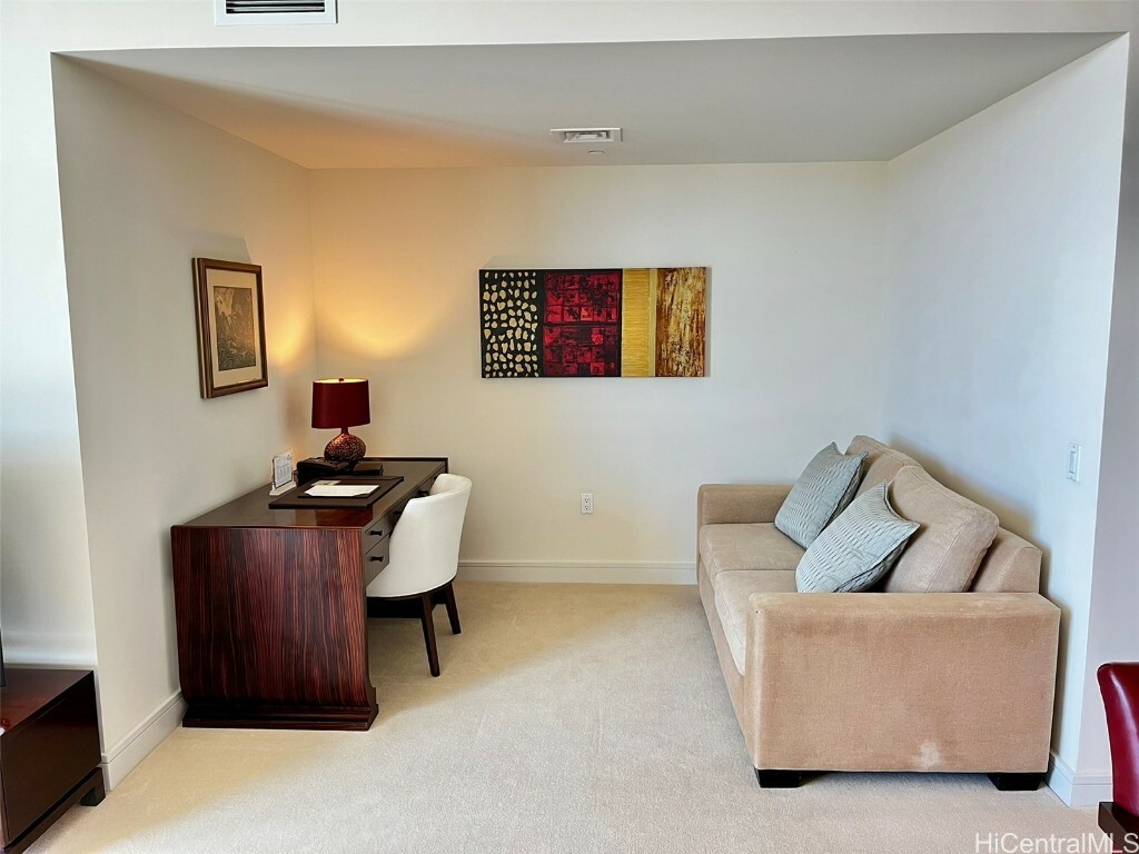 Property Photo: 223 Saratoga Road 3708 HI 96815