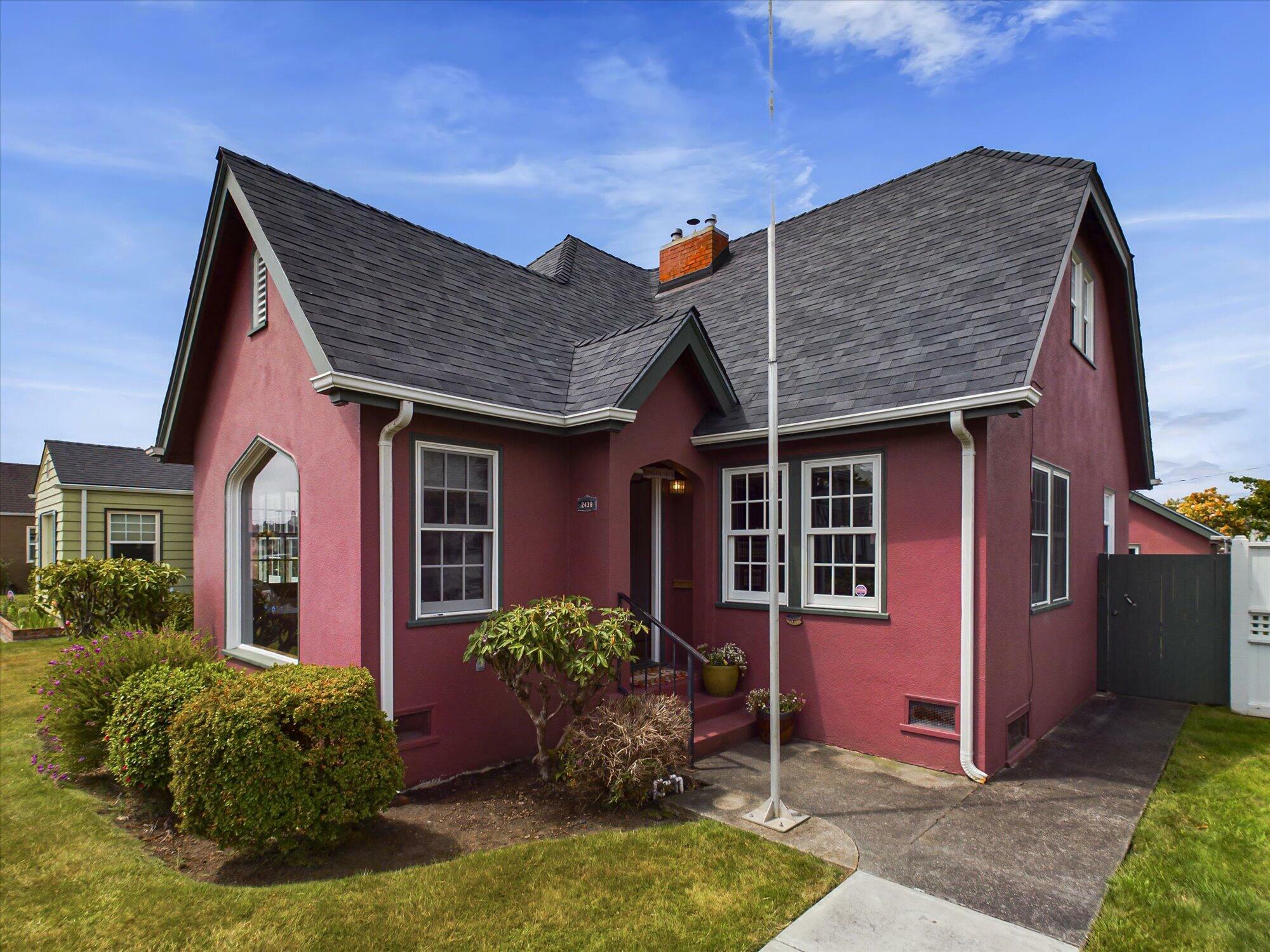 Property Photo: 2438 G Street CA 95501